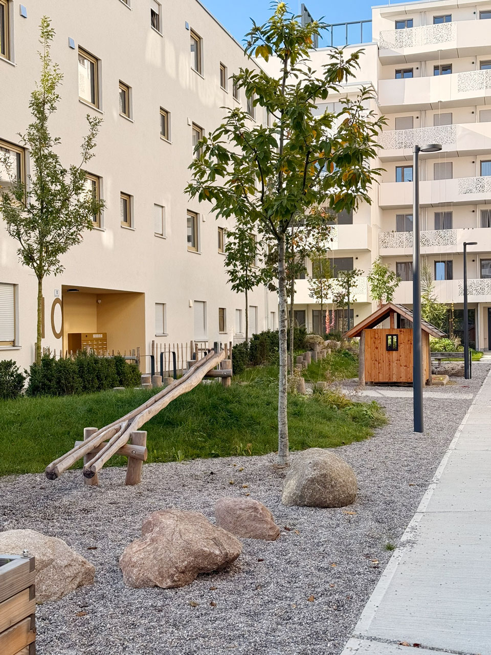 KristallTurm baut Spielplatz für Wohnsiedlung OPUS. G in Geretsried
