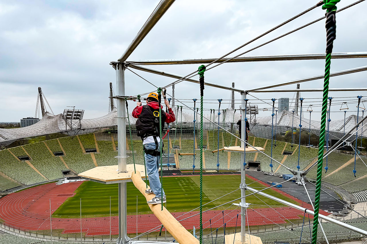 Climbing in the new Adventure park in the heart of Munich´s Olympic park