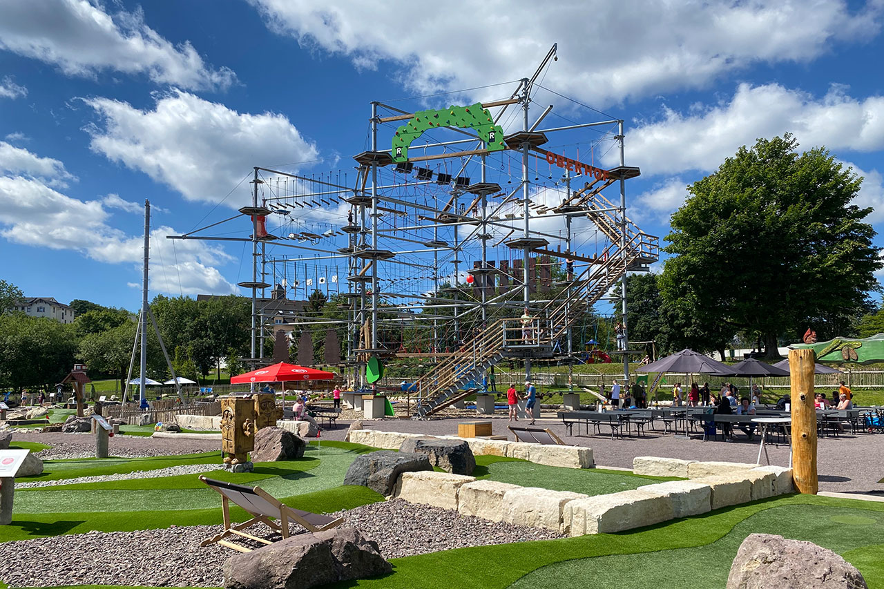 KristallTurm KT-12 High Ropes Course over a mini-golf course