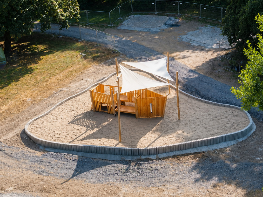 KristalLTurm Sandspielschiff für neues Erlebnisareal bei Freibad Solimare in Moers